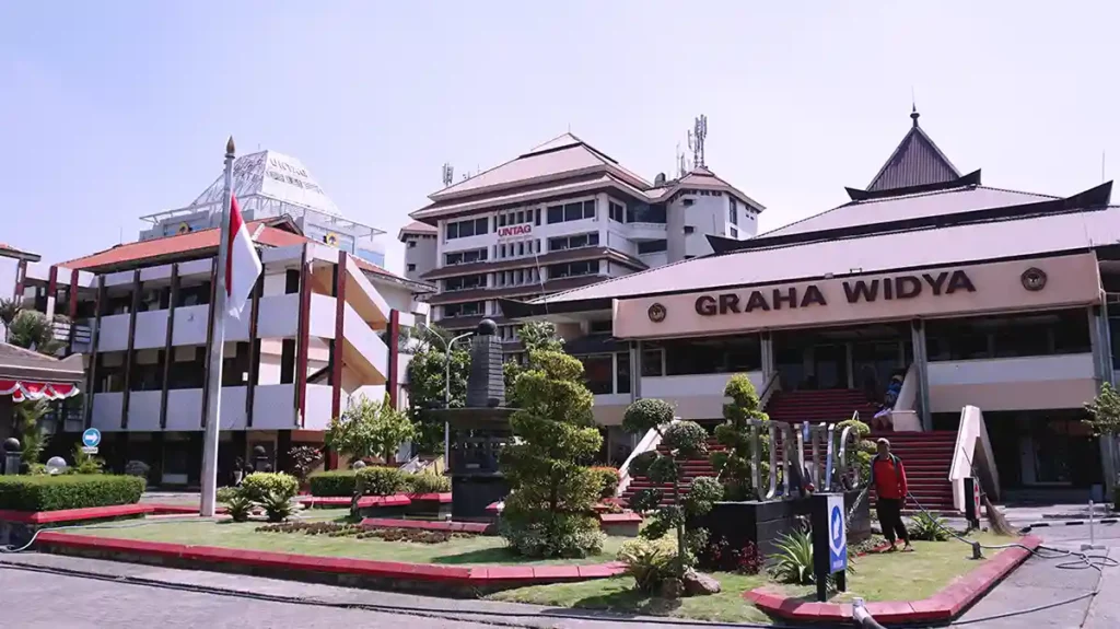 Biaya Kuliah UNTAG