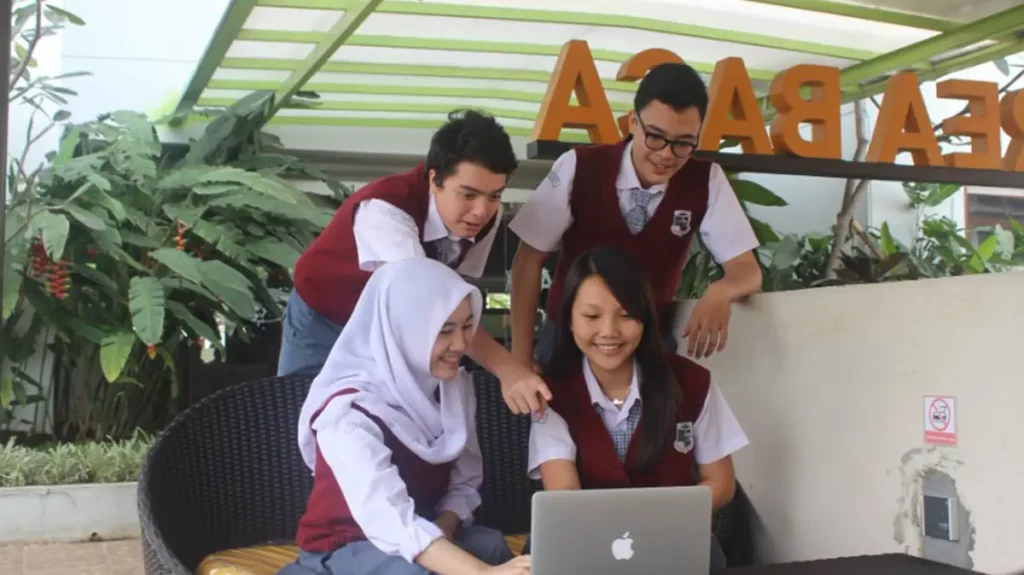 Biaya Masuk SMA Taruna Bakti Bandung Terbaru